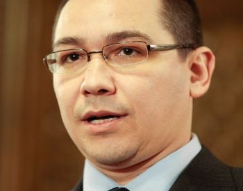 Premierul Ponta îl acuză pe Boc că a ascuns notificările prin sertare