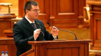 Mihai Razvan Ungureanu a precizat ca intelege demersul Opozitiei ca pe o expresie a procesului democratic