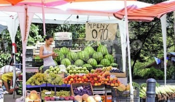 fructe si legume romanesti in pietele alimentare