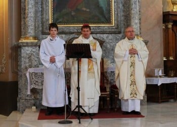 Liturghia a fost oficiatade PSSa episcopul Eugen Schonberger si vicarul Otto Harsfalvi