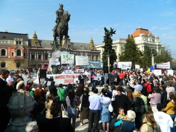 Imagine dintr-un "Marş pentru viaţă" la Oradea