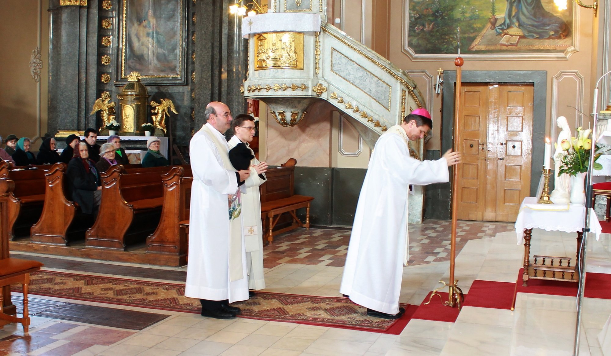 "Regina mea, Mama mea, sunt cu totul a Ta si tot ce am eu, este a Ta"