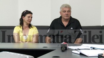 Mihai Borneas din satul Nisipeni, comuna Lazuri, s-a prezentat în audienţe alături de soţia sa pentru a cere sprijinul prefectului într-o problemă legată de păşune