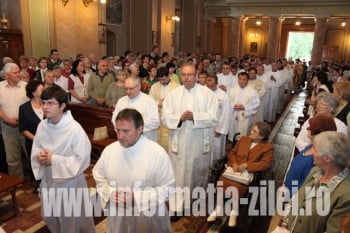 Numerosi preoti ai eparhiei au concelebrat slujba festiva