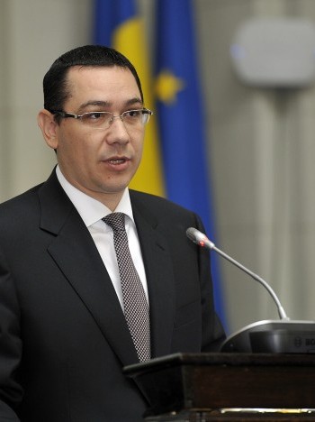 Victor Ponta: Voi continua să îl ignor pe Băsescu