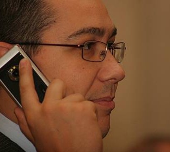 Premierul Ponta: Nu răspund la telefon unor oameni neserioşi