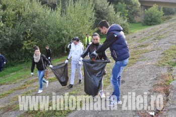 Organizatorii evenimentului au constatat cu bucurie că judeţul nostru pare să fie mai curat în zonele extravilane ale municipiului, găsind mai puţină mizerie decât anul trecut