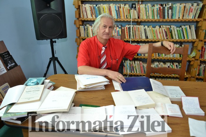 Satu Mare-Scriitorul George Vulturescu a donat Bibliotecii Judeţene 2000 de cărţi