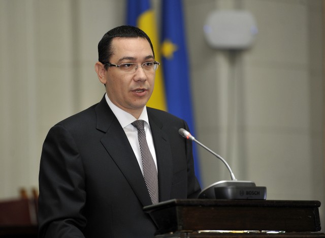 Victor Ponta cere parlamentarilor să nu voteze pe criterii politice