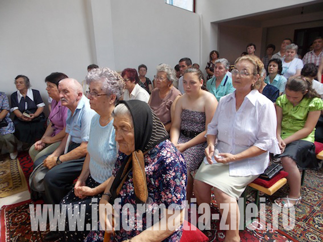 Cu ocazia praznicului, mica biserica s-a umplut cu credinciosi