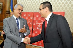 Ponta spune ca a avut ce invata de la Nastase