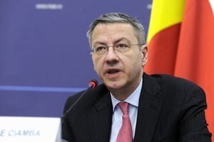 George Ciamba: Lucrările Şcolii de Vară de la Băile Tuşnad seamănă cu o şedinţă a Guvernului Ungariei