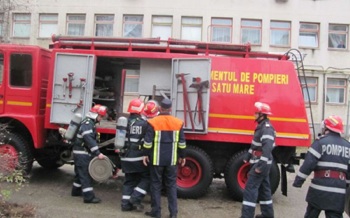 interventie a pompierilor satmareni la o explozie cauzata de cosul de fum necuratat