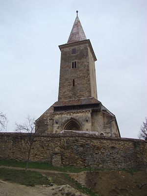 Biserica fortificată din Curciu