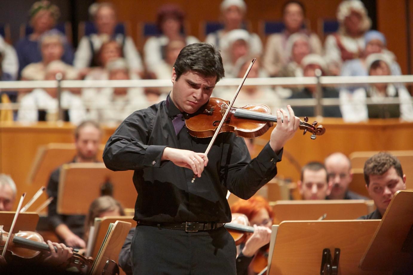 Vlad Răceu pe scena Tonhalle