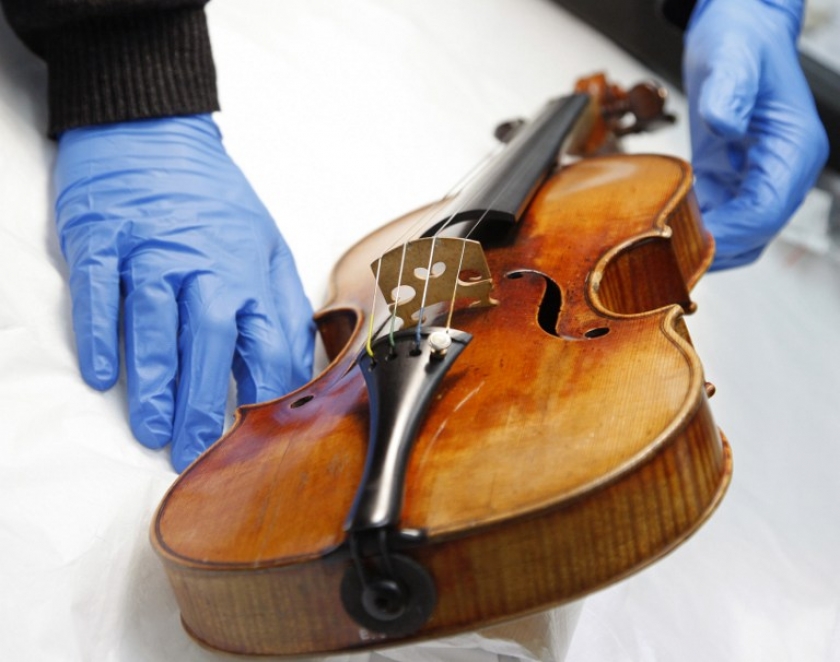 Instrumentele Stradivarius sunt conservate cu grijă