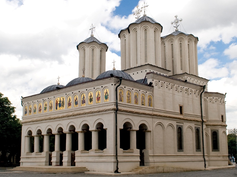 85% din români se declară de religie ortodoxă