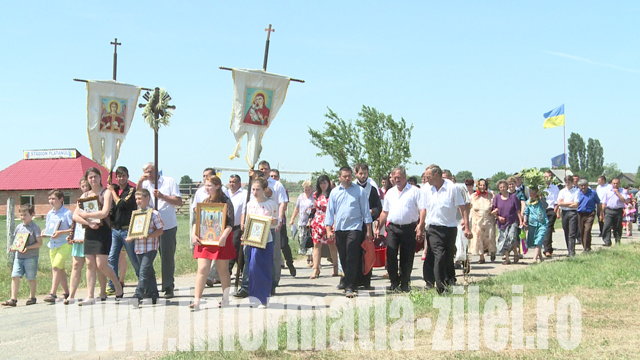 Credincioşi încă din străbuni, uniţi prin tradiţie şi prin datini, locuitorii din satul Marna Nouă au respectat şi în acest an