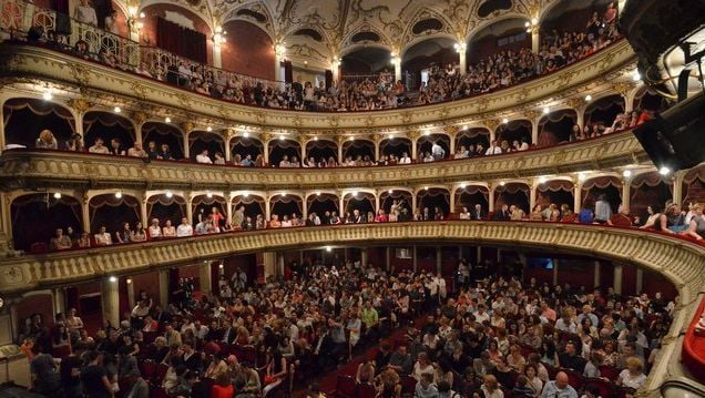 Sala Teatrului Naţional din Cluj-Napoca