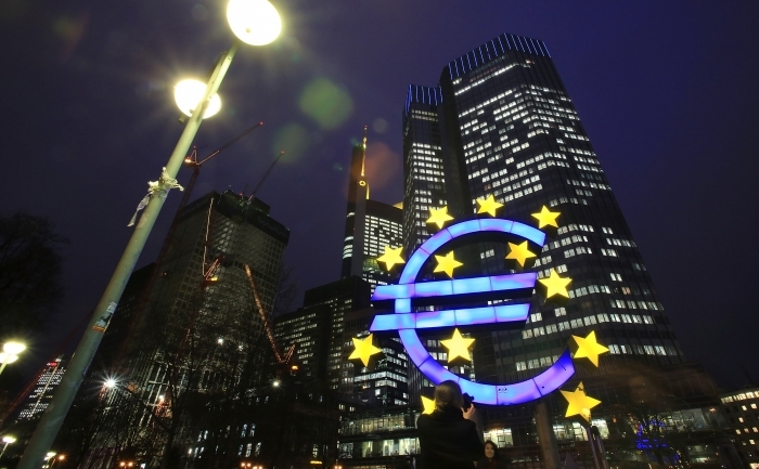 Masurile de stimulare protejeaza zona euro de criza din Grecia
