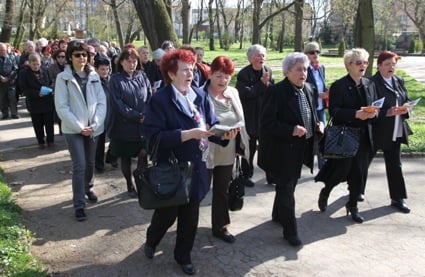 Drumul Crucii in Gradina Romei