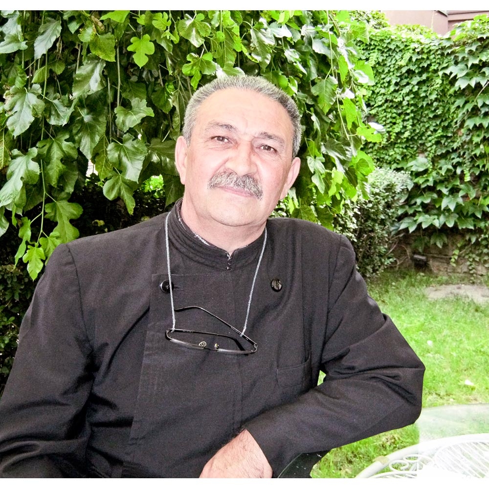 Preotul Nicolae Stoia participă la un colocviu de literatură creştină