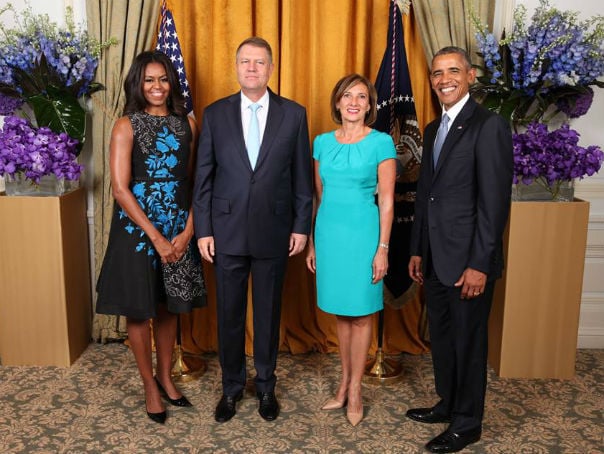 Preşedintele Klaus Iohannis şi soţia sa, Carmen,împreună cu preşedintele SUA, Barack Obama, şi prima doamnă Michelle