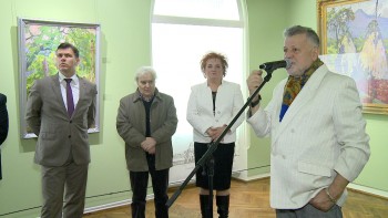 Pavel Şuşară vorbind publicului la Muzeu