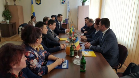 discutii bilaterale la sediul administratiei din Vinovograd