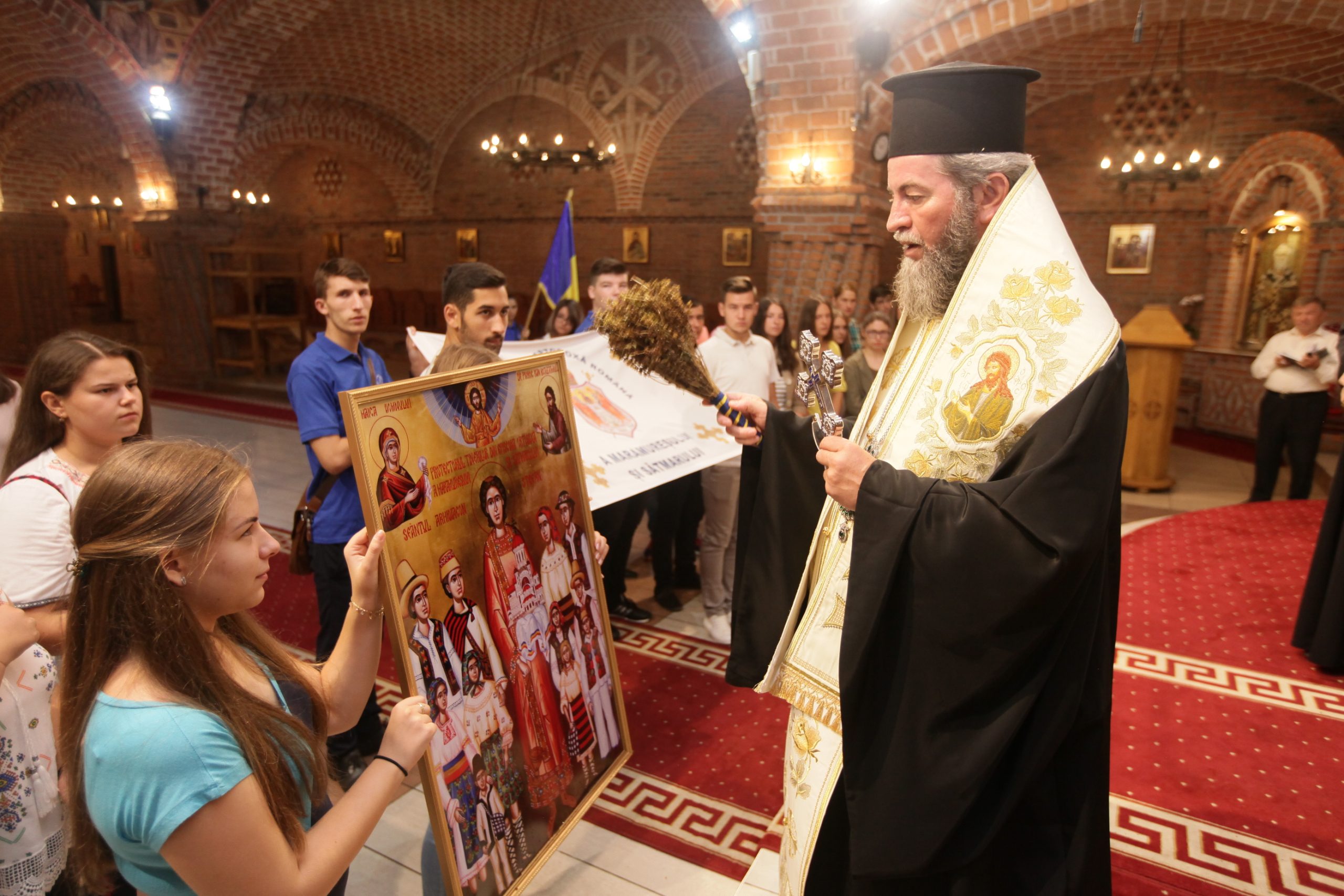 80 de tineri din Episcopia ortodoxă a Maramureşului şi Sătmarului participă la Reuniunea de la Bucureşti