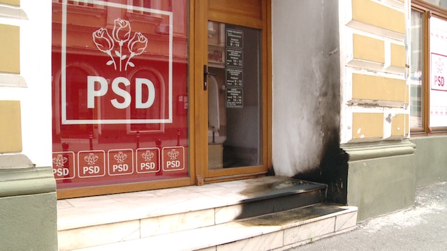 Sediul PSD incendiat cu cocktail-uri Molotov