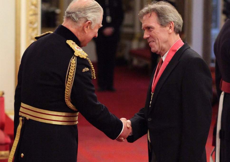 Hugh-Laurie și prințul Charles