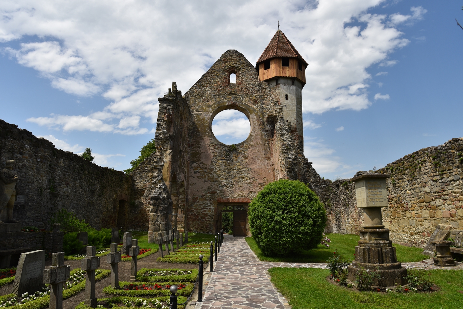 Mănăstirea de la Cârța