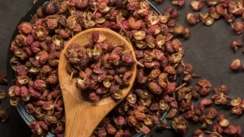 Piperul Sichuan: Condimentul Miraculos al Bucătăriei Chinezești