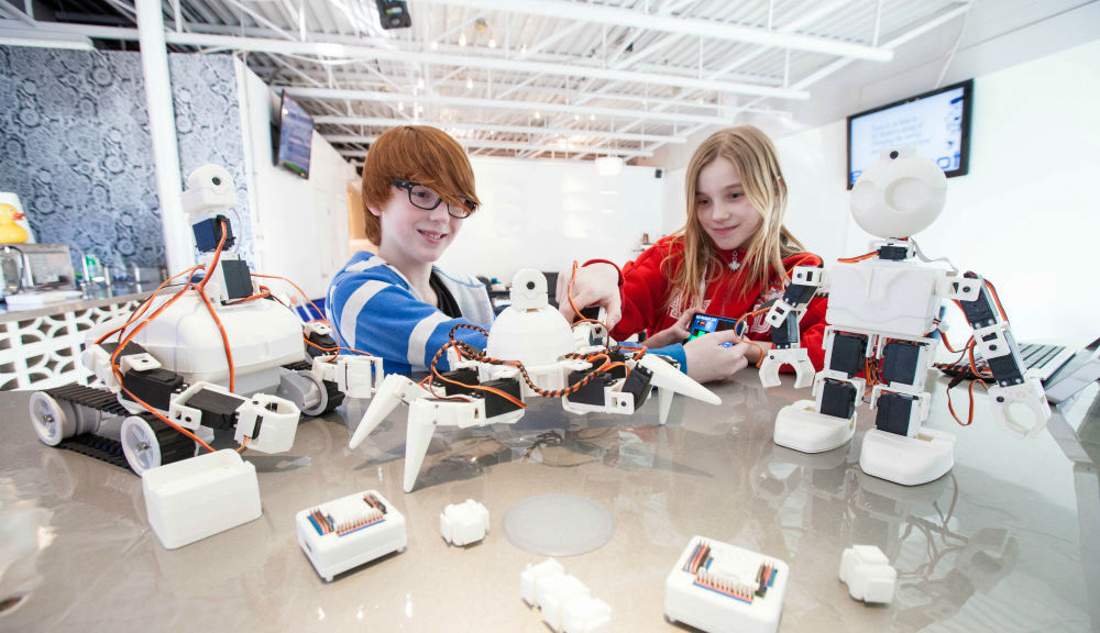 Înscrieri deschise la concursul național de robotică Nextlab.Tech 2024