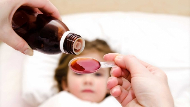 Pericolele medicamentelor pentru bebeluși