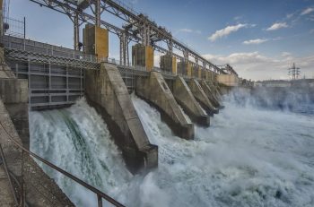 Hidroelectrica va repartizeza întregul său profit din 2023 către acționari
