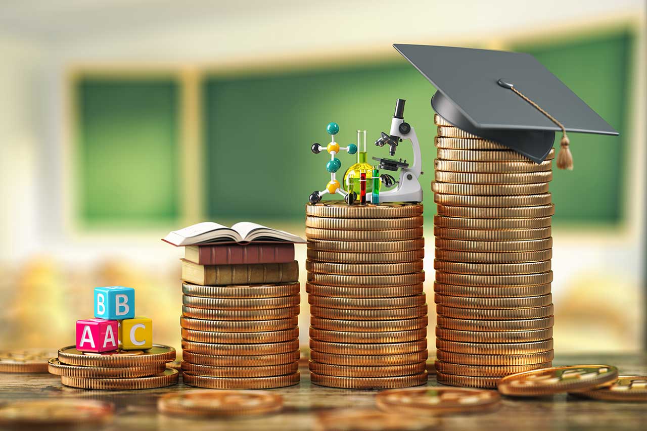 Peste 160 de mii de elevi nu ar mai primi burse de merit anul școlar viitor
