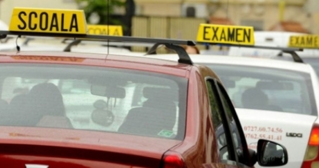Statistica permiselor de conducere auto în România: Promovabilitatea școlilor de conducători în 2023