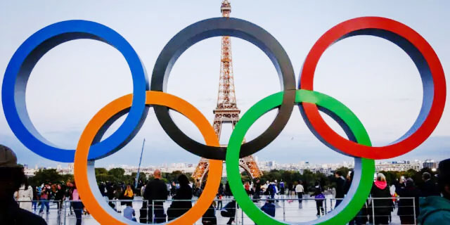 Cercurile olimpice vor fi montate pe Turnul Eiffel