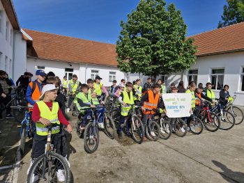 Acțiuni de limitare a poluării mediului înconjurător și concurs de ciclism la Școala Gimnazială Gherța Mică