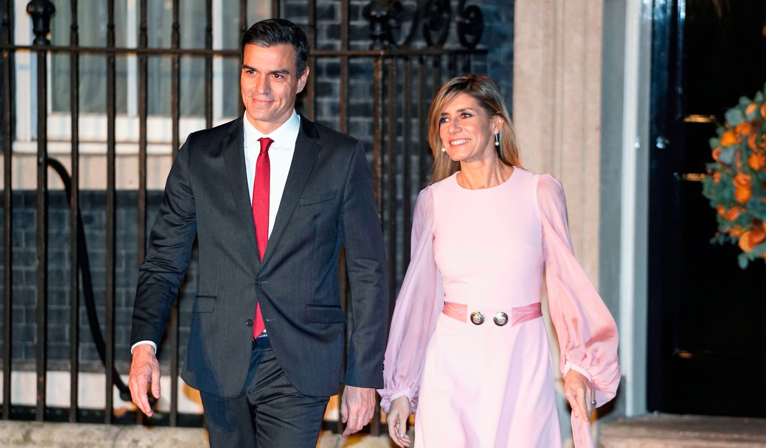 Premierul Pedro Sanchez anunță că ia în considerare să demisioneze
