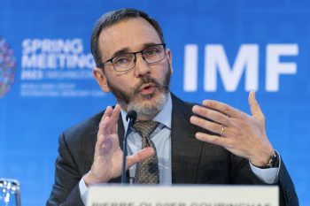 Economistul şef al FMI: Imigraţia este un element cheie în rezilienţa economiilor
