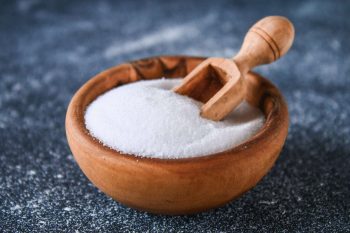 Consumul excesiv de sare poate amplifica starea de sănătate a rinichilor