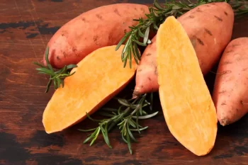 Cartofii dulci și sfecla mangold sunt alimente ideale pentru slăbit