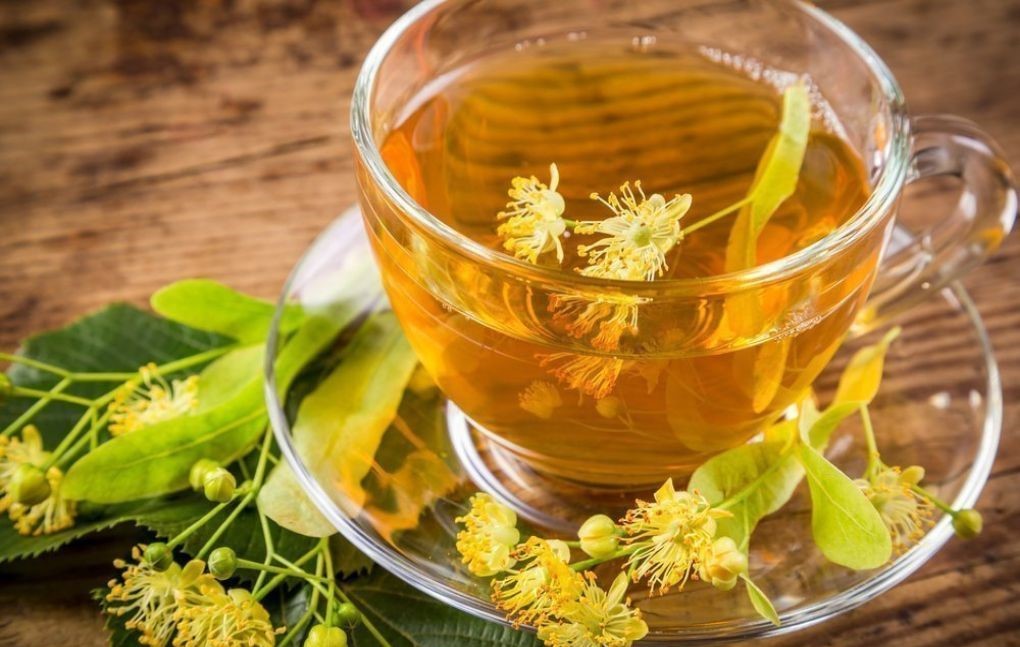 Ceaiul de tei elimină retenția de apă din organism