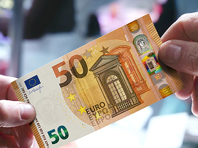 Închisoare pentru un sătmărean ce a cheltuit euro falși