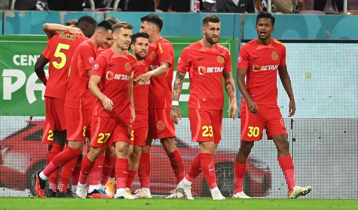 Meciul Rapid  –  FCSB a pus  capăt sezonului oficial din Superliga României la fotbal
