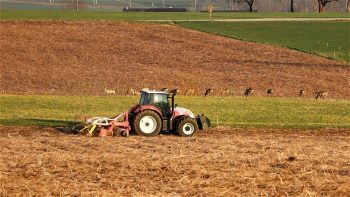 Guvernul a aprobat  subvenţionarea motorinei în  agricultură cu 1,746 lei/litru