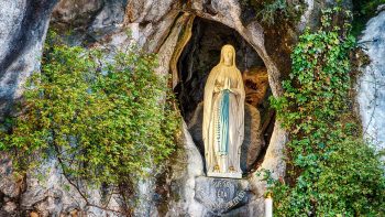 Săptămâna viitoare Vaticanul va emite un nou document despre arătările Sfintei Fecioare Maria
